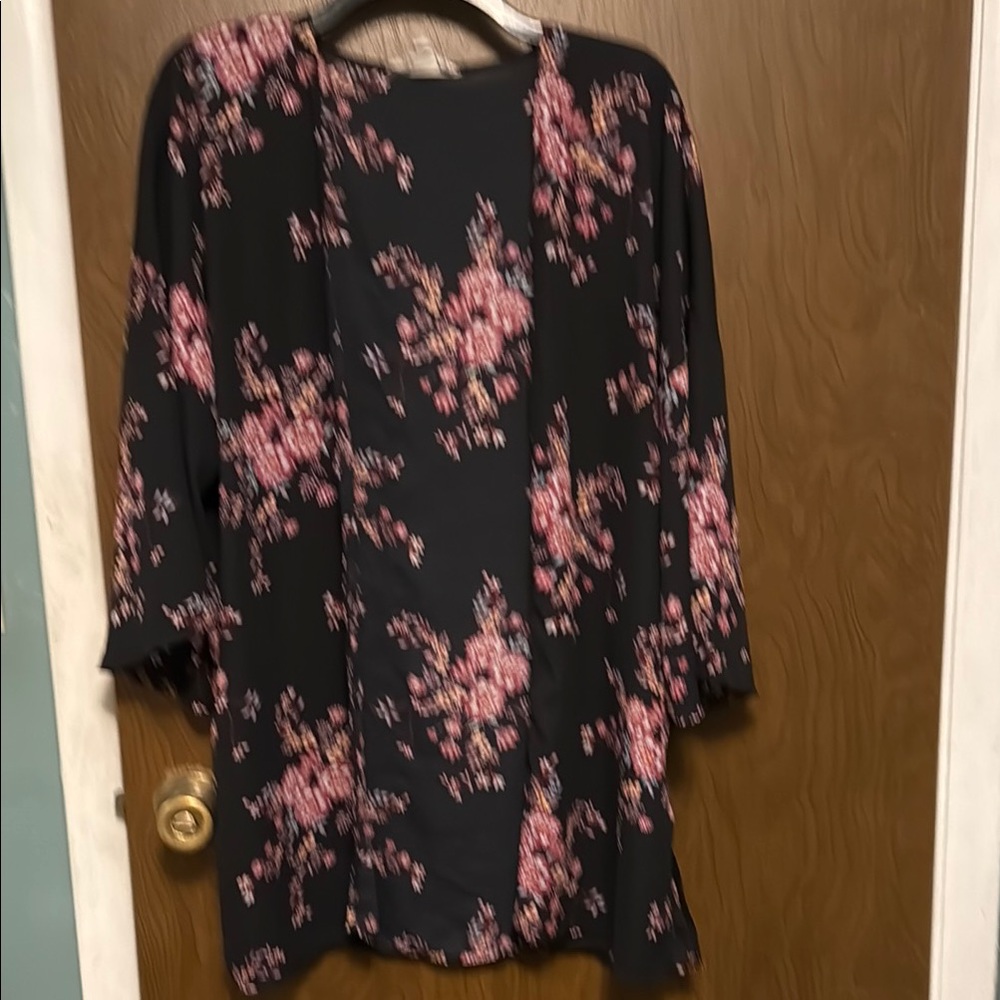 Pink Republic Black and Pink 3/4 Sleeve Kimono size L